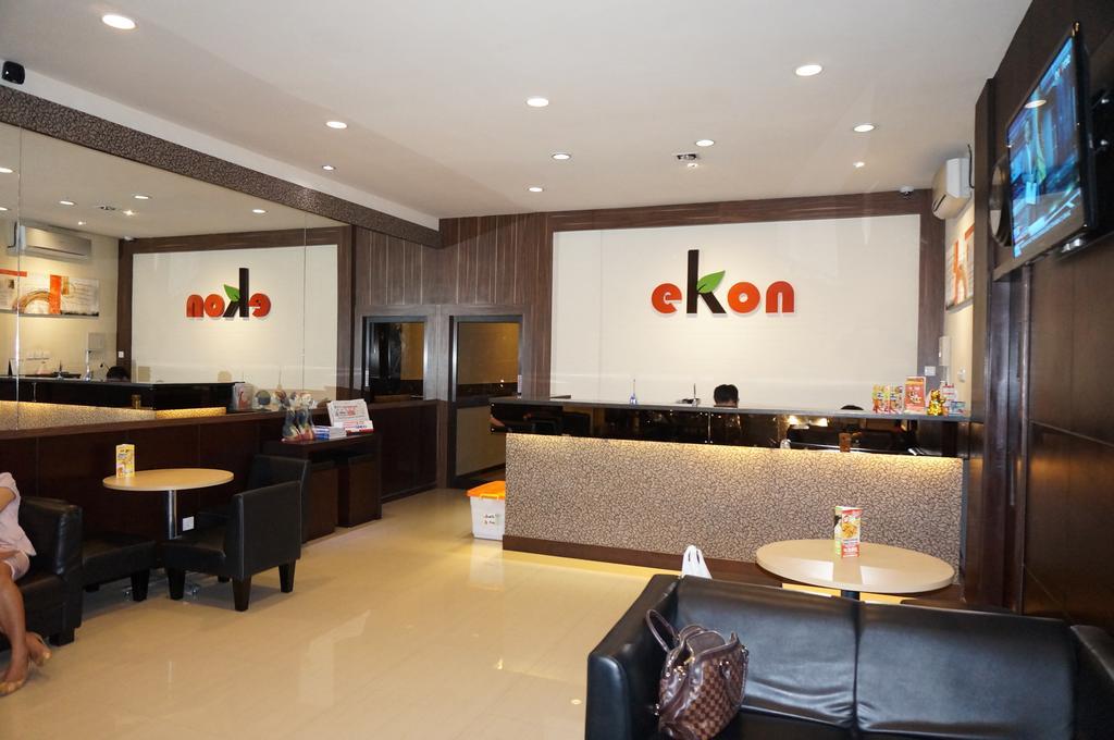 يوغياكارتا Ekon Hotel المظهر الخارجي الصورة